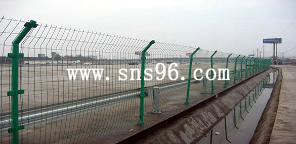 雙邊絲高速公路護(hù)欄網(wǎng)